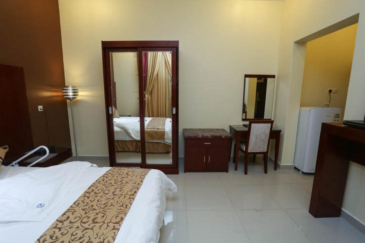 Raoum Inn - Hawtah Bani Tamim Hotat Bani Tamim Room photo